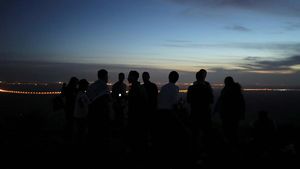 Serunya Berbuka Puasa di Fossil Rock Nature Reserve UEA