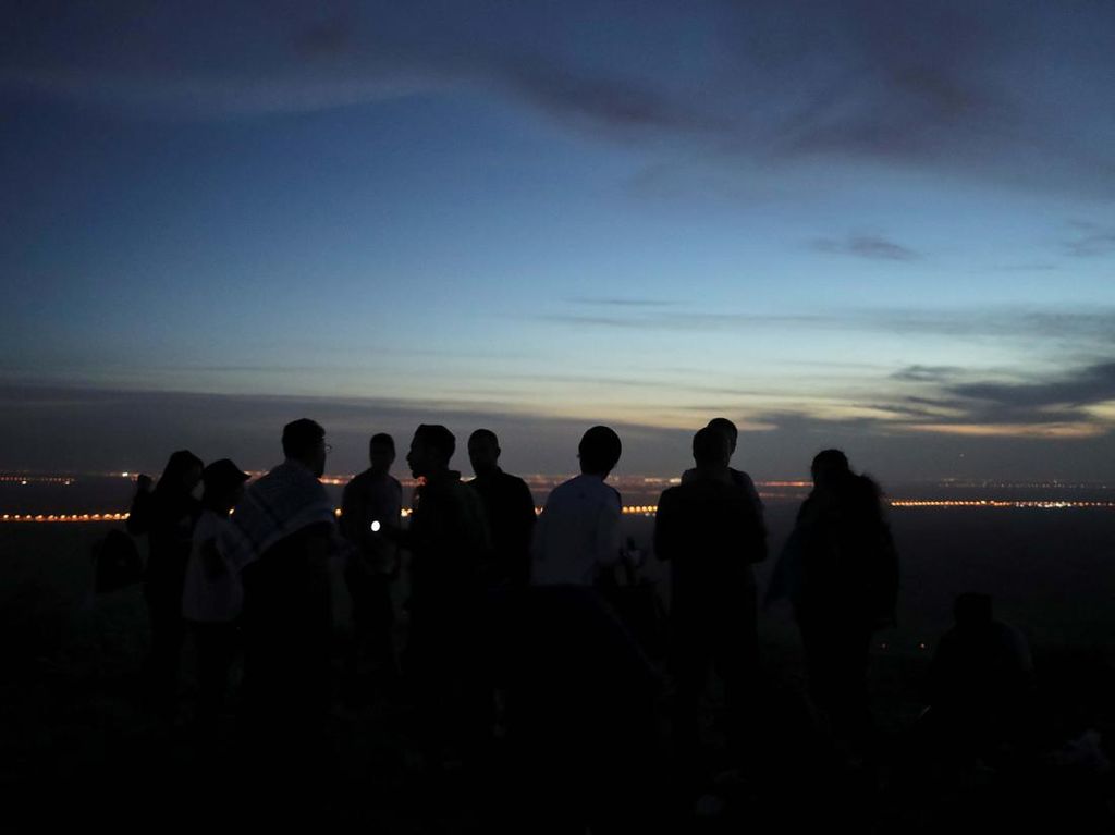 Serunya Berbuka Puasa di Fossil Rock Nature Reserve UEA Serunya Berbuka Puasa di Fossil Rock Nature Reserve UEA