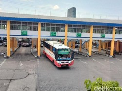 Lonjakan Pemudik di Terminal Purabaya Capai 100 Persen