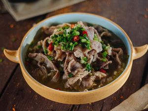 Cha Ching Clan Sajikan Menu Otentik China Timur Laut di Bali