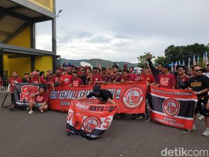 200 Suporter Gue PSM Asal Jakarta Tiba di Parepare Ikut Rayakan Pesta Juara 200 Suporter Gue PSM Asal Jakarta Tiba di Parepare Ikut Rayakan Pesta Juara