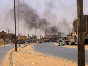 Perang Saudara di Sudan Tewaskan 185 Orang, RI Serukan Penyelesaian Damai Perang Saudara di Sudan Tewaskan 185 Orang, RI Serukan Penyelesaian Damai