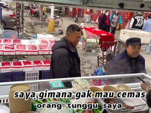 Wanita Indonesia Jualan Indomie Rebus di China Langsung Laris Manis Wanita Indonesia Jualan Indomie Rebus di China Langsung Laris Manis