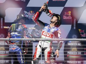 Honda Akhiri Puasa Kemenangan di MotoGP via Tim Satelit Honda Akhiri Puasa Kemenangan di MotoGP via Tim Satelit
