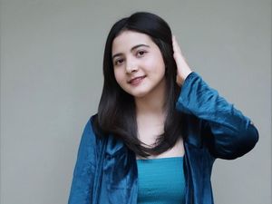 Bulan Sutena Bantah soal Video Viral: Memang Percaya Itu Aku? Bulan Sutena Bantah soal Video Viral: Memang Percaya Itu Aku?