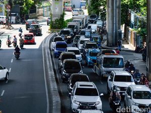 Simpang Santa Akhirnya Dibuka Buntut Macet Horor di Mana-mana Simpang Santa Akhirnya Dibuka Buntut Macet Horor di Mana-mana