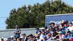 Foto Fans Nangkring di Pohon demi Nonton Getafe vs Barcelona