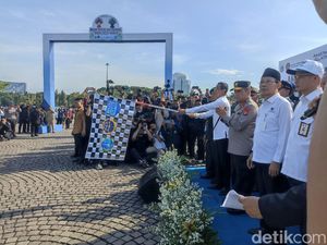Pj Gubernur DKI dan Kapolda Metro Lepas 13.541 Pemudik Gratis di Monas