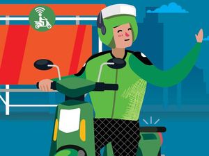 Abang Ojek Bonceng Perempuan Bukan Mahram, Begini Hukumnya dalam Islam Abang Ojek Bonceng Perempuan Bukan Mahram, Begini Hukumnya dalam Islam