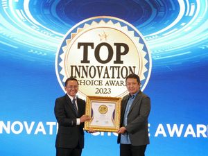 Inovasi Tarik Tunai Tanpa Kartu Diganjar Penghargaan Inovasi Tarik Tunai Tanpa Kartu Diganjar Penghargaan