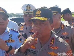 Ditanya soal Pejabat KPK Dipolisikan, Kapolda Metro Tunjuk Jari Tutupi Mulut Ditanya soal Pejabat KPK Dipolisikan, Kapolda Metro Tunjuk Jari Tutupi Mulut