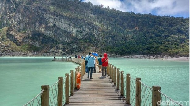 Kawah Putih Ciwidey Bandung. Foto: Yuga Hassani/detikcom