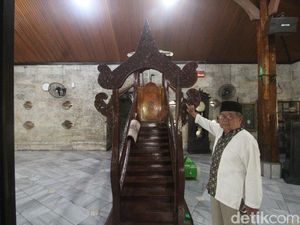Fakta Keberadaan Makam di Bawah Mimbar Masjid Jami Tua Palopo
