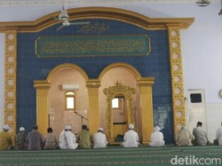 Melihat Masjid Tiban Pasuruan yang Berusia 216 Tahun
