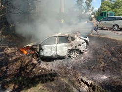 Mazda CX5 Bawa Tiner Terbakar di Tol Jakarta-Tangerang, Pengemudi Tewas