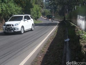 Hantu Pembatas Jalan di Jalur Nagreg yang Harus Diwaspadai