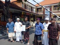 Warga 3 Desa Laporkan Kasus Perusakan Pura Cemara Geseng ke Polisi