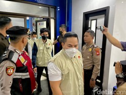 KPK Geledah Ruang Walkot Yana hingga ATCS di Balkot Bandung