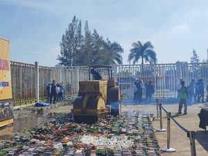 Polisi Musnahkan Miras dan Knalpot Brong Disita Selama Ramadan di Bogor