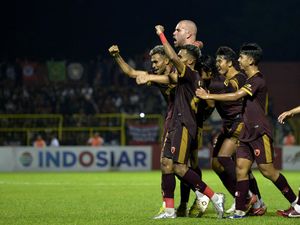 Pelatih dan Pemain PSM Makassar Kuasai Best Eleven Liga 1 Musim Ini Pelatih dan Pemain PSM Makassar Kuasai Best Eleven Liga 1 Musim Ini