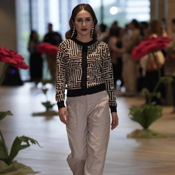 Renjana Senja, NonaxTities Sapoetra