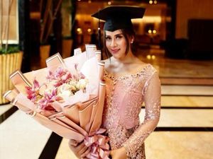 Ternyata Bukan Cuma untuk Karier, Riska Kartini Wisuda S2 demi Hal Mulia Ini Ternyata Bukan Cuma untuk Karier, Riska Kartini Wisuda S2 demi Hal Mulia Ini