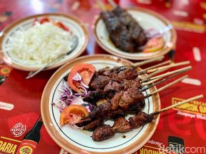 Tempat Makan Favorit Hotman Paris hingga Sate Kambing Langganan Jokowi