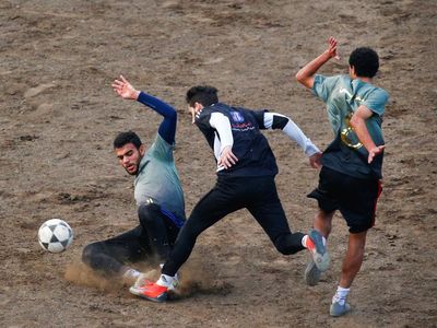 Seru! Warga Mesir Ngabuburit dengan Turnamen Sepakbola
