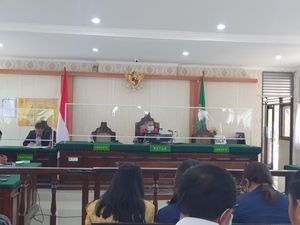 Sidang Praperadilan Korupsi SPI Unud Kembali Ditunda Keempat Kalinya Sidang Praperadilan Korupsi SPI Unud Kembali Ditunda Keempat Kalinya