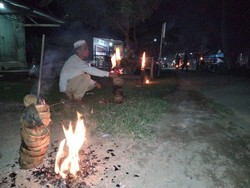 Tradisi Nenek Moyang Kembali Meriahkan Malam Ramadan di Madina