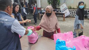 Berburu Sembako Murah di Bazaar Kadin