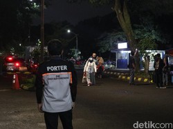 Kisah Yayat, Geluti Kerja Berat Demi Ringankan Beban Penumpang