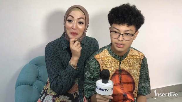 Agelina Sondakh dan Keanu Massaid