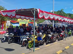 H-4 Lebaran, Pemudik Padati Pelabuhan Padangbai