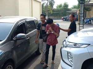Cewek Open BO Mojokerto Dihabisi Pakai Racun Tikus Dicampur Terang Bulan Cewek Open BO Mojokerto Dihabisi Pakai Racun Tikus Dicampur Terang Bulan