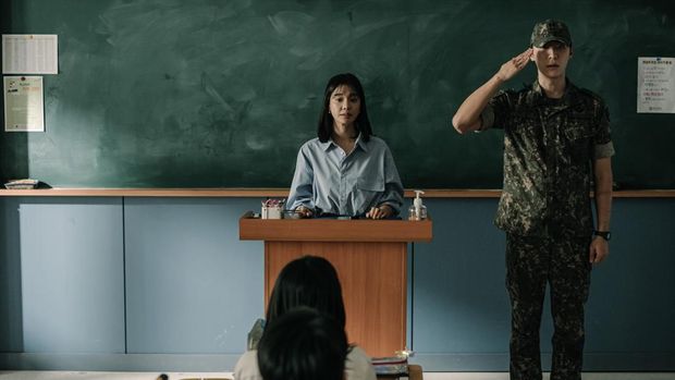 Drama Korea Duty After School (2023) Lim Se-mi sebagai guru Park Eun-young dalam drama Korea Duty After School (2023).