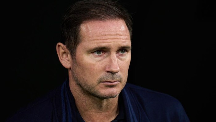 MADRID, SPAIN - APRIL 12: Frank Lampard, Caretaker Manager of Chelsea, looks on prior to the UEFA Champions League quarterfinal first leg match between Real Madrid and Chelsea FC at Estadio Santiago Bernabeu on April 12, 2023 in Madrid, Spain. (Photo by Angel Martinez/Getty Images)