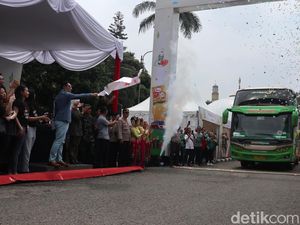 Seribu Peserta Mudik Gratis Berangkat dari Kantor Bapenda Jabar