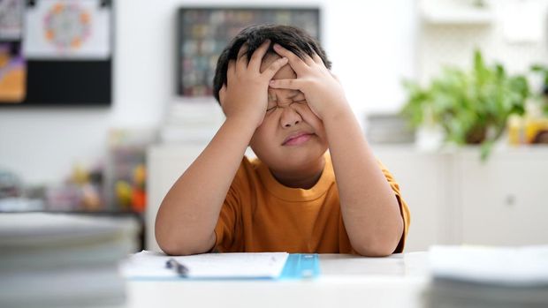 Ilustrasi Anak Ujian Sekolah