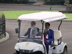 Jokowi Sopiri PM Ceko Petr Fiala Keliling Kebun Raya Bogor