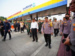 Tinjau Jateng, Kapolri Minta Sosialisasi Rekayasa Lalin-Rest Area Diperkuat