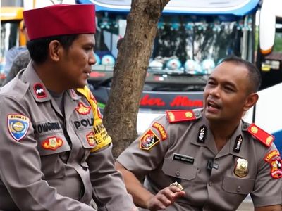 Mengenal Mat Peci, Bhabinkamtibmas yang Megang Terminal Poris
