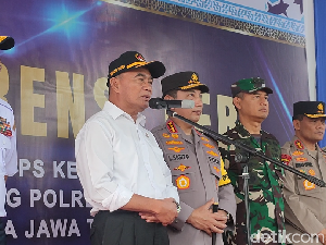 Menko PMK Anjurkan Pemudik Salat di Mobil Dibanding Rest Area Tol