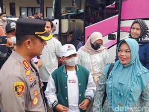 Senyum Musyarofah Akhirnya Bisa Pulang Kampung ke Tegal Tanpa Biaya