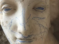 Tak Hanya RI, Vandalisme pun Menerpa Patung Ratusan Tahun di Inggris