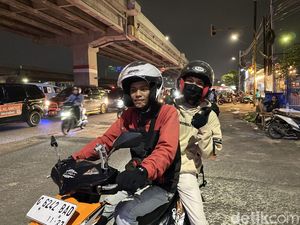 Cerita Pemotor Pilih Berangkat Mudik Malam Hari demi Hindari Macet Kalimalang