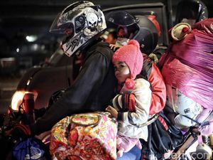 Terpaksa Bawa Anak Mudik Pakai Motor? Dokter Ingatkan Risiko Ini