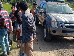 Tebas Perempuan dengan Parang, Begal Motor Dikeroyok Warga