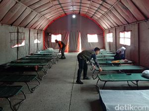 Mampir! Posko Mudik Depan Terminal Kudus: Makan, Tidur-WiFi Gratis