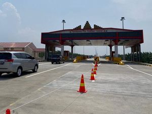 64.318 Kendaraan Lintasi Tol Kuala Tanjung-Tebing Tinggi-Parapat selama Mudik 64.318 Kendaraan Lintasi Tol Kuala Tanjung-Tebing Tinggi-Parapat selama Mudik
